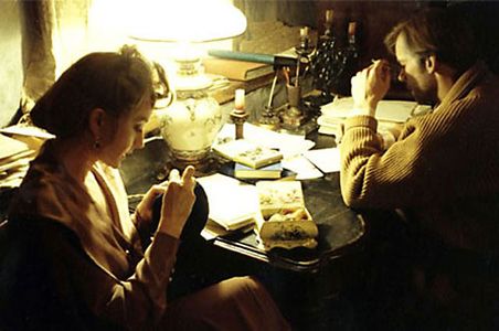 Viktor Rakov and Anastasiya Vertinskaya in Master i Margarita (2006)