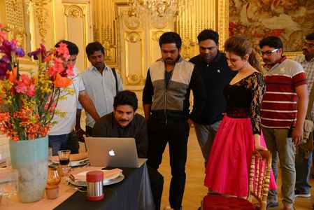 Nagarjuna Akkineni, Karthi, Tamannaah Bhatia, and Vamshi Paidipally in Oopiri (2016)