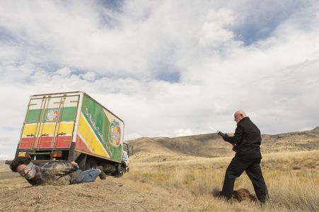 Jonathan Banks and Manuel Uriza in Better Call Saul (2015)