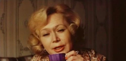 Svetlana Nemolyaeva in Vsyo naoborot (1982)