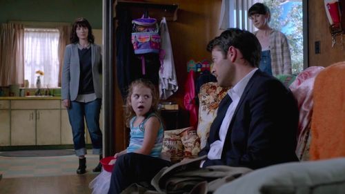 Misha Collins, Erica Carroll, Tara Pratt, and Erica Tremblay in Supernatural (2005)