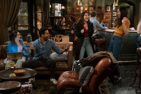 Francia Raisa, Ashley Reyes, Suraj Sharma, and Tien Tran in How I Met Your Father (2022)