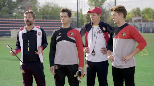 Nicolás Pauls, Santiago Stieben, Guido Pennelli, and Tomás Blanco in Once (2017)