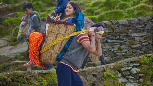 Sushant Singh Rajput and Sara Ali Khan in Kedarnath (2018)