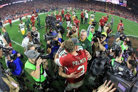 Carson Palmer and Aaron Rodgers in All or Nothing: A Season with the Arizona Cardinals (2016)