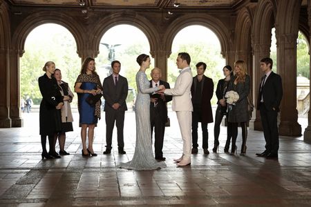 Wallace Shawn, Desmond Harrington, Kelly Rutherford, Michelle Trachtenberg, Penn Badgley, Margaret Colin, Blake Lively, 