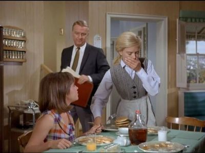 Sally Field, Brooke Bundy, and Don Porter in Gidget (1965)