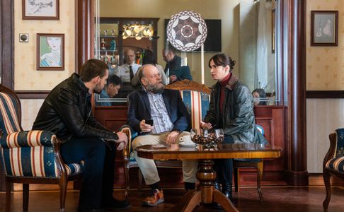 Luke Kleintank, Brian Keane, Heida Reid in FBI: International (2021)