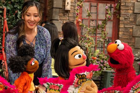 Sesame Street - Fans of the Fan Dance