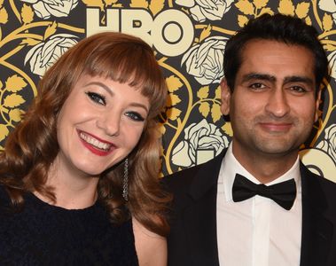 Kumail Nanjiani and Emily V. Gordon in The Big Sick (2017)