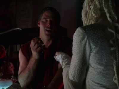 Ben Browder and Angie Milliken in Farscape (1999)