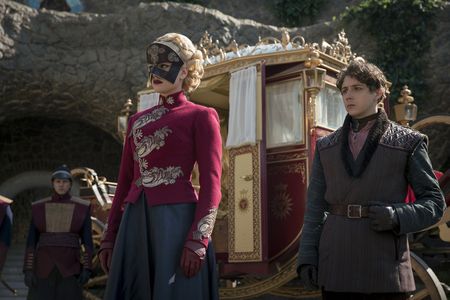 Gerran Howell and Stefanie Martini in Emerald City (2016)