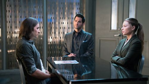 Tom Ellis, Lauren German, and Samual Charles in Lucifer (2016)