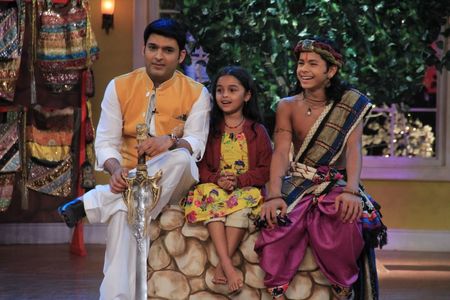 Siddharth Nigam and Spandan Chaturvedi in Comedy Nights with Kapil (2013)