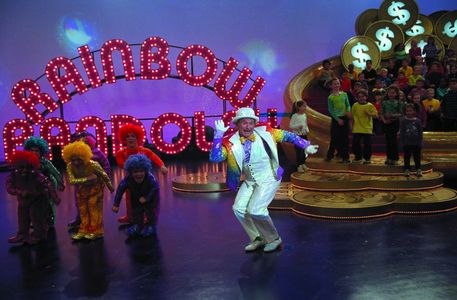 Robin Williams, Tonya Reneé Banks, Martin Klebba, Danny Woodburn, Nikolai Tichtchenko, Colin Moult, and Christy McGinity