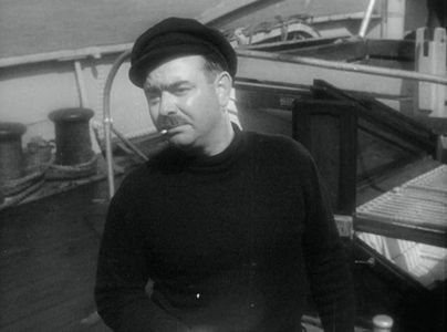 Charles Blavette in Remorques (1941)