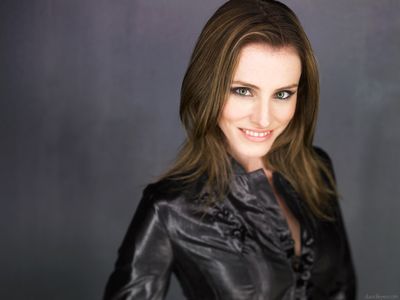 Lara Fenton