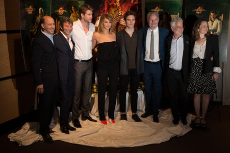 Jon Kilik, Patrick Wachsberger, Francis Lawrence, Nina Jacobson, Jennifer Lawrence, Rob Friedman, Liam Hemsworth, and Sa