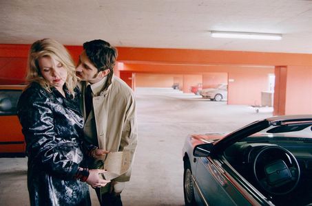Andreas Kiendl and Martina Zinner in Antares (2004)