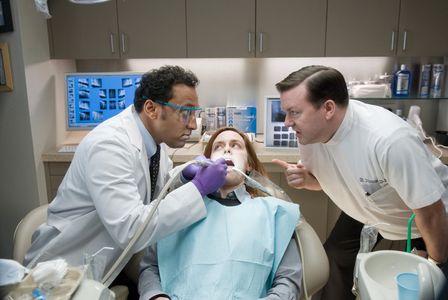 Ricky Gervais, Aasif Mandvi, and Melissa Thomas in Ghost Town (2008)