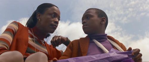 Johnny Hiram Jamison and Charlayne Woodard in Unbreakable (2000)