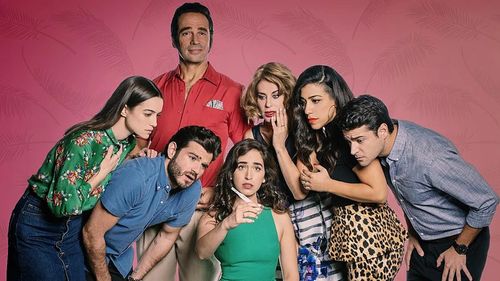 Yuval Segal, Ruby Porat Shoval, Maor Schwitzer, Tom Graziani, Shifi Aloni, Daniel Gal, and Meshi Kleinstein in Batel the