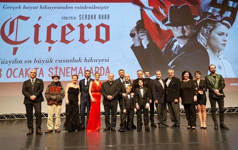 Serdar Akar, Çigdem Selisik Onat, Levent Ülgen, Mehmet Ulay, Mehmet Ezel Özgün, Cem Kurtoglu, Ertan Saban, Erdal Besikçi