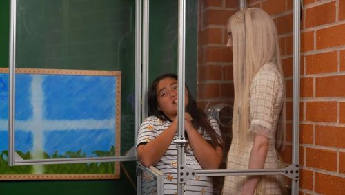 Poppy and Madison in Kids React (2010)