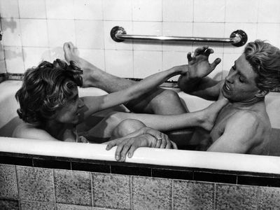 Edouard Dermithe and Nicole Stéphane in Les Enfants Terribles (1950)