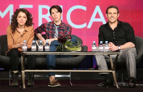 Tatiana Maslany, Dylan Bruce, and Jordan Gavaris at an event for Orphan Black (2013)