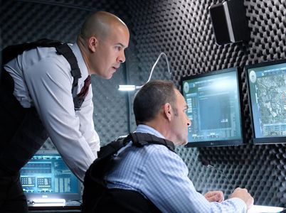 Coby Bell and Joe Nemmers in The Gifted (2017)