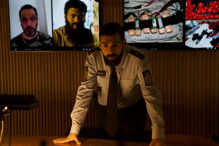 Eriq Ebouaney, Emrin Dalgic, and Ardalan Esmaili in Domino (2019)