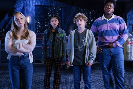 Momona Tamada, Walker Scobell, Keith L. Williams, and Abby James Witherspoon in Secret Headquarters (2022)