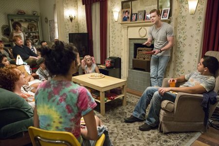 Becca Blackwell and Cameron Monaghan in Shameless (2011)