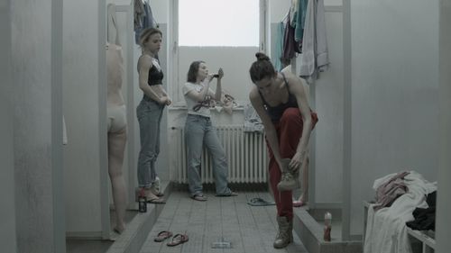 Nora Jacobs, Gabriella Szabo, and Stephanie Nur in Frühlingswunder (2014)