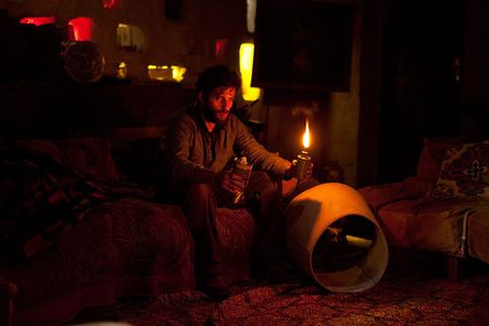 Bruno Gagliasso in Isolados (2014)