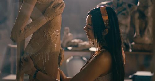 Yen Durano in Eks (2024)