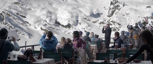 Johannes Kuhnke, Lisa Loven Kongsli, Clara Wettergren, and Vincent Wettergren in Force Majeure (2014)