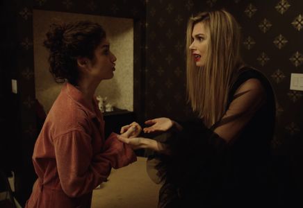 Evelyn Giovine and Emma Ishta in Gimme a Break