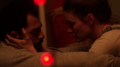 Alexia Depicker as Séverine and Nabil Mallat in Sonar (2014)
