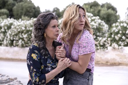 Sophia Loren and Abril Zamora in The Life Ahead (2020)