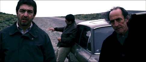 Pablo Cedrón, Ricardo Darín, and Walter Reyno in The Aura (2005)