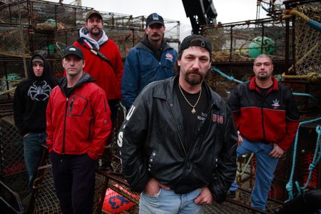 Andy Hillstrand, Jonathan Hillstrand, Russell Newberry, Shea Long, Neal Hillstrand, and Eddie Uwekoolani in Deadliest Ca