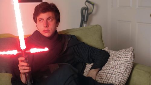 Max Cutler on the set of Kyloki