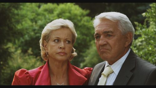 Jirí Krampol and Jana Svandová in 2Grapes (2009)