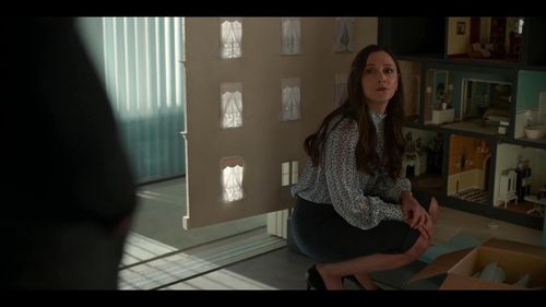 Julie Craig in Truth Be Told (2019)