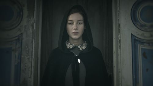 Charlotte Vega in The Lodgers (2017)