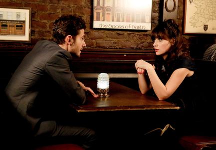 Zooey Deschanel and Julian Morris in New Girl (2011)