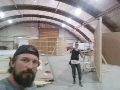 building sets on EYE OF U.R.M.