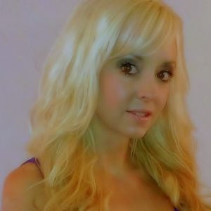 Angela Kerecz